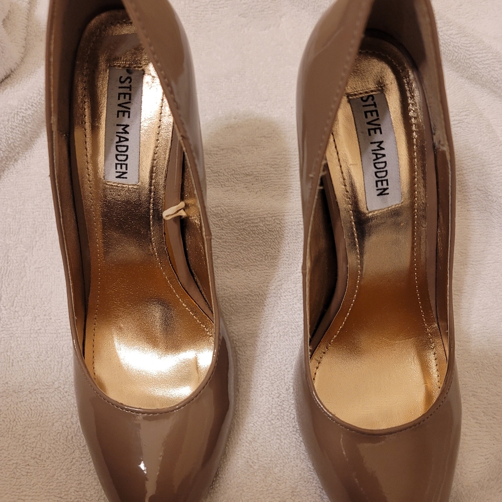 Steve Madden Pumps